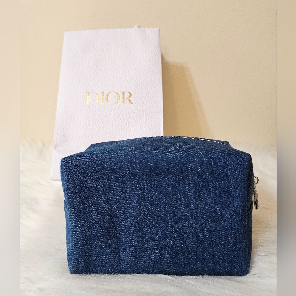 ❌SOLD❌ 💙Dior Denim Crossbody💙 - Picture 3 of 14